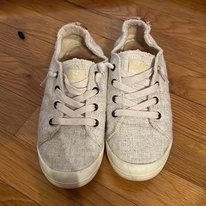 Roxy slip on sneakers